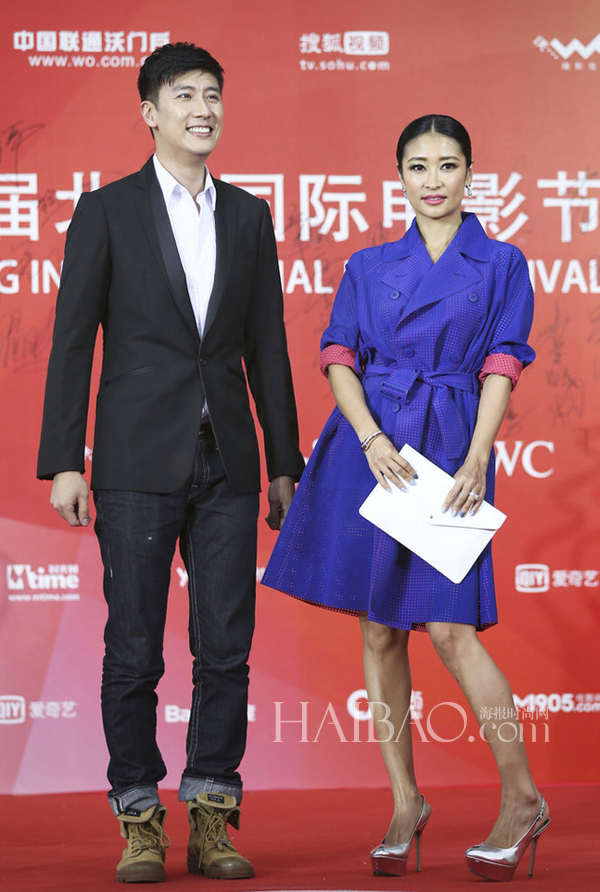 陈司翰、梁静亮相2014年第四届北京国际电影节的闭幕式红毯