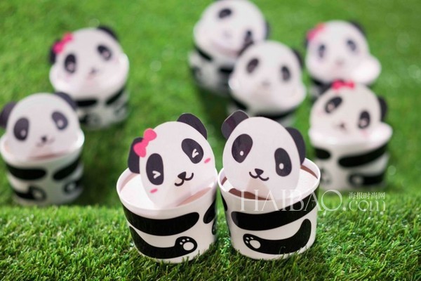 香港美心西饼推出“Kiss Kiss熊猫”系列蛋糕&甜品杯