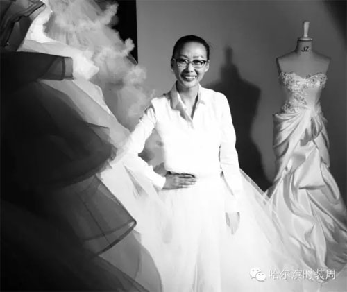 设计师李非与你分享每个女人望眼欲穿的嫁衣