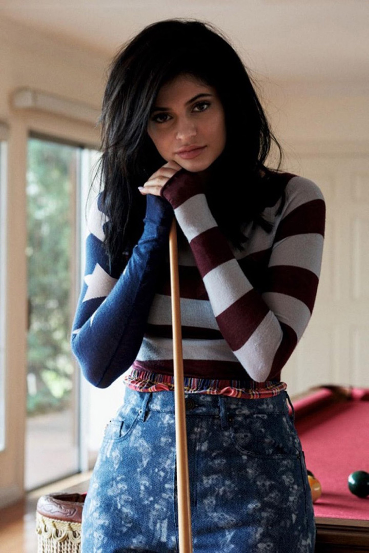 Kylie Jenner 演绎时尚休闲风大片
