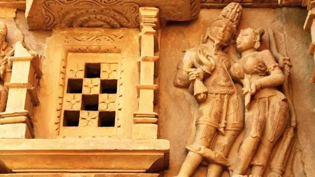 探秘印度性爱神庙 不只是石质化的春宫图