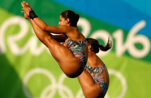 巴西跳水运动员奥瓦娜、奥莱维拉