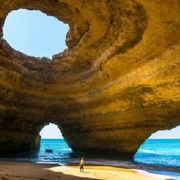 美轮美奂：探访世界上最神秘的洞穴