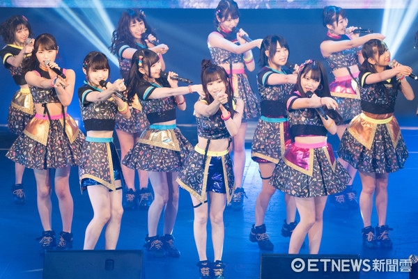 演唱会-NMB48台湾开唱 众美少女热舞露小蛮腰 演唱会-NMB48台湾开唱 众美少女热舞露小蛮腰