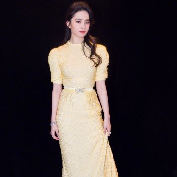 迪士尼公主”刘亦菲黄色长裙加身仙气满满