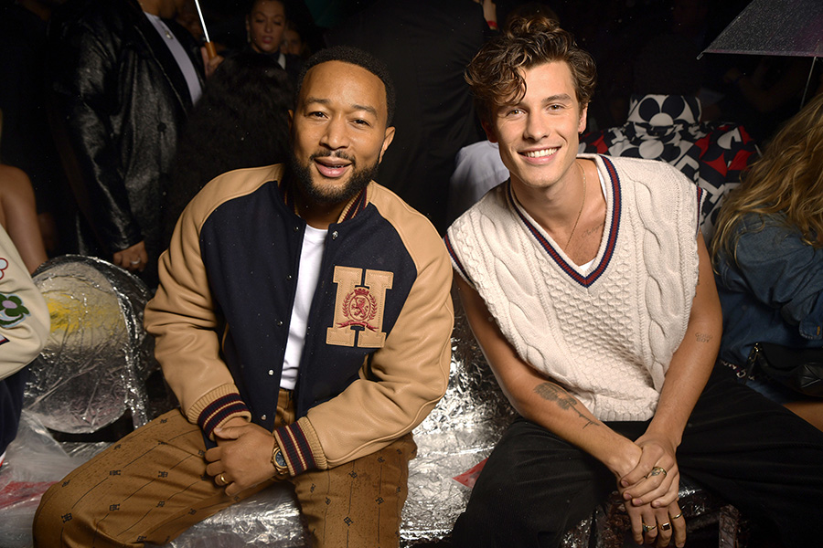 TOMMYFACTORY_FA22_FRONT_ROW_John Legend & Shawn Mendes